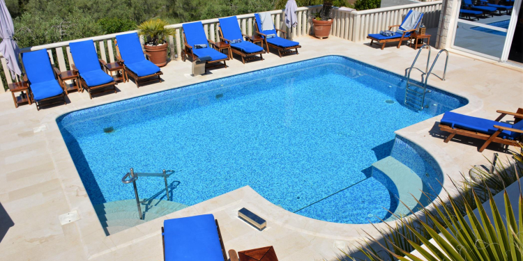 Beachfront Villa Gradina